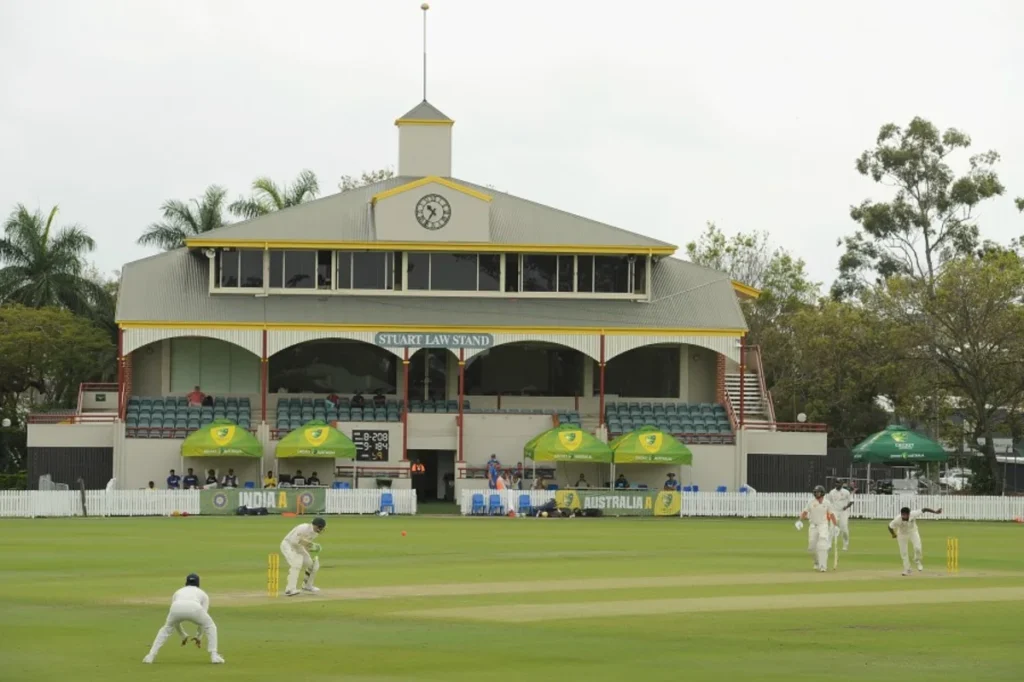 ब्रिस्बेन की पिच पर छाएगा गेंदबाजों का दबदबा | Allan Border Field Brisbane Pitch Report in Hindi