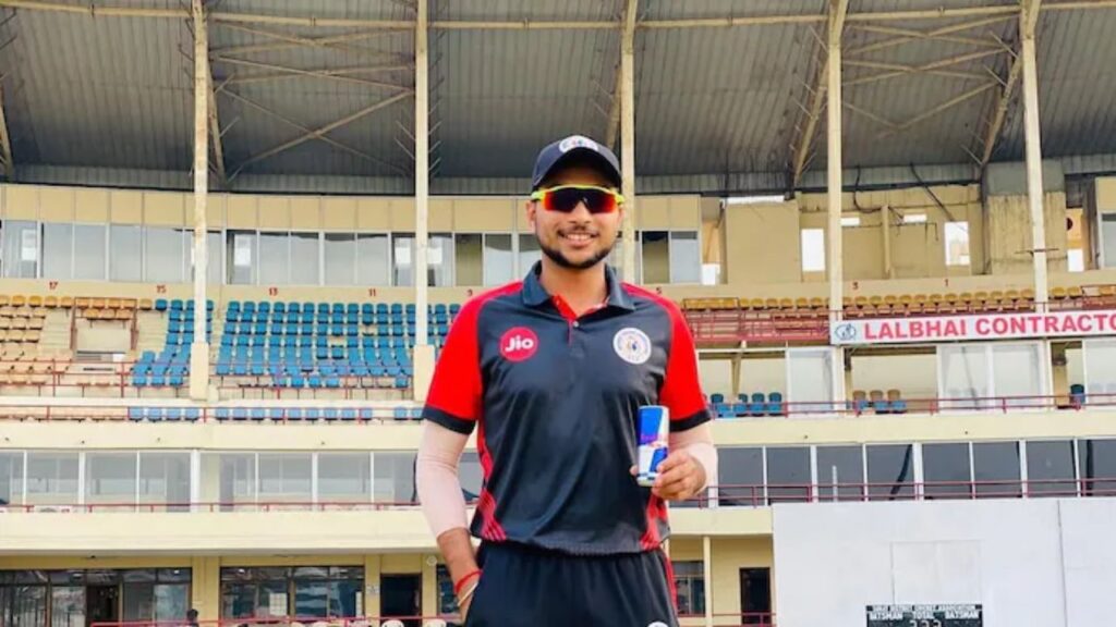 24 साल का Siddhartha Desai जिसने एक पारी में 9 wickets लेकर बना दिया रिकॉर्ड!