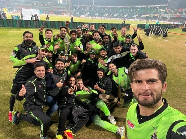 PSL 2025 फाइनल में शाहीन अफरीदी की टीम लाहौर कलंदर्स ने रचा इतिहास, 202 रनों का रिकॉर्ड लक्ष्य चेस कर जीता तीसरा खिताब